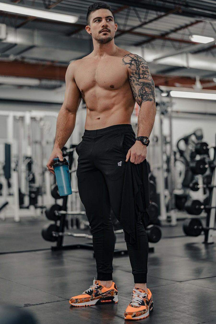 Matrix Tapered Joggers - Black - Jed North Canada